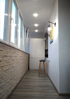 Теплое остекление углового балкона без отделки в доме ПД-4/4М - фото 15